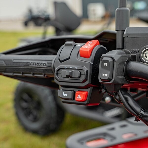CFMOTO CFORCE C5 Touring 11