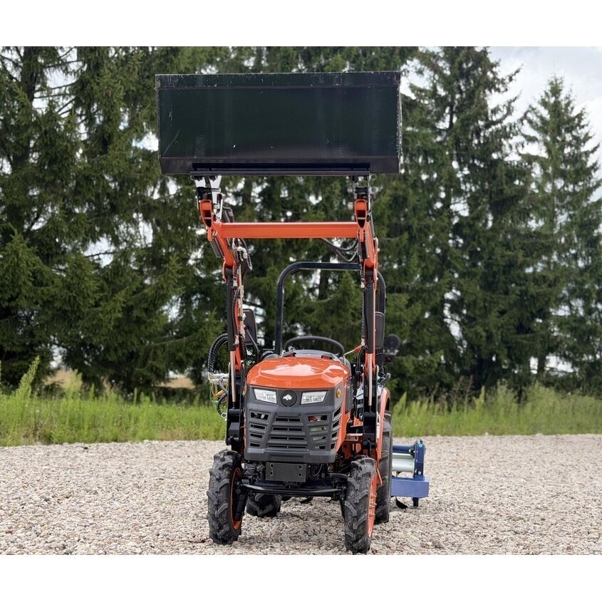 Rhinoceros Tech 6125 su frontaliniu krautuvu 6